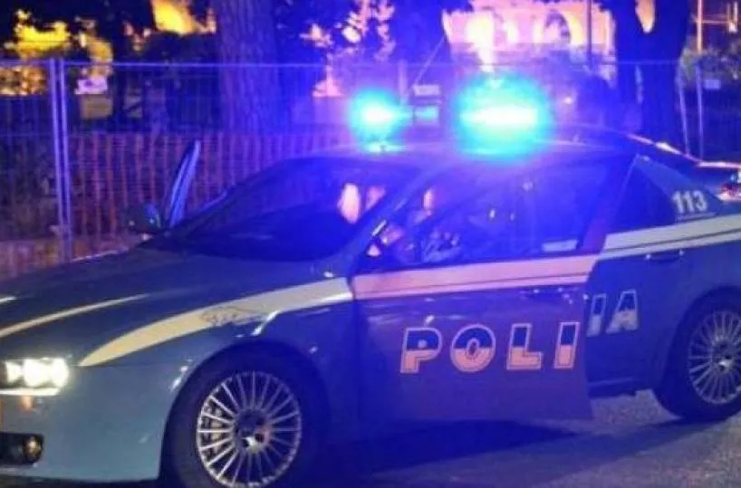 Taranto, sparatoria nella notte: gambizzato un uomo di 52 anni ...